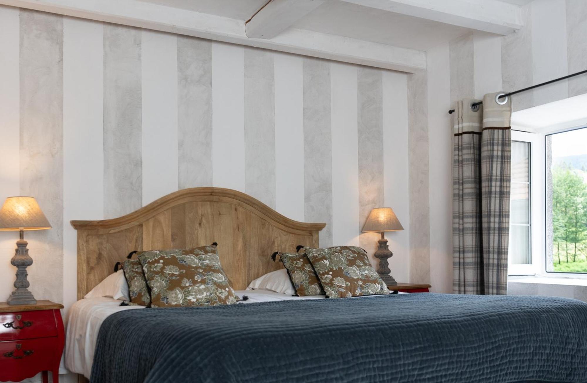 Auberge De La Poulciere ジェラールメ エクステリア 写真